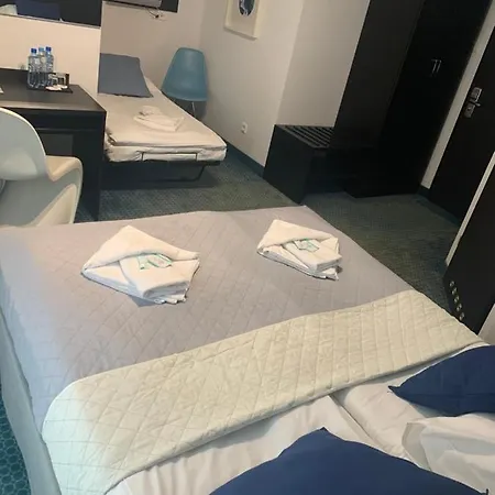 Blick Hotel 3*